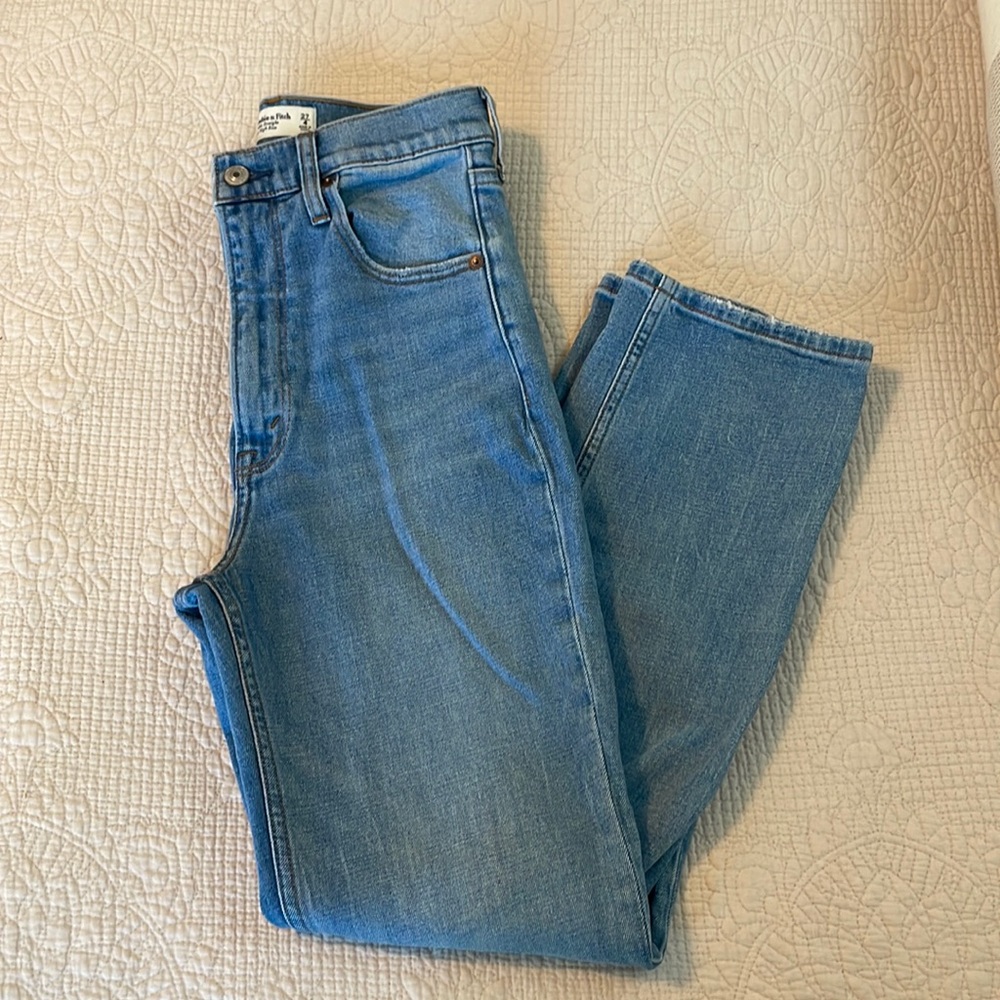 A&F Ultra High Rise Ankle Straight Jeans